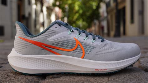 nike pegasus 39 herren test|pegasus 39 air zoom review.